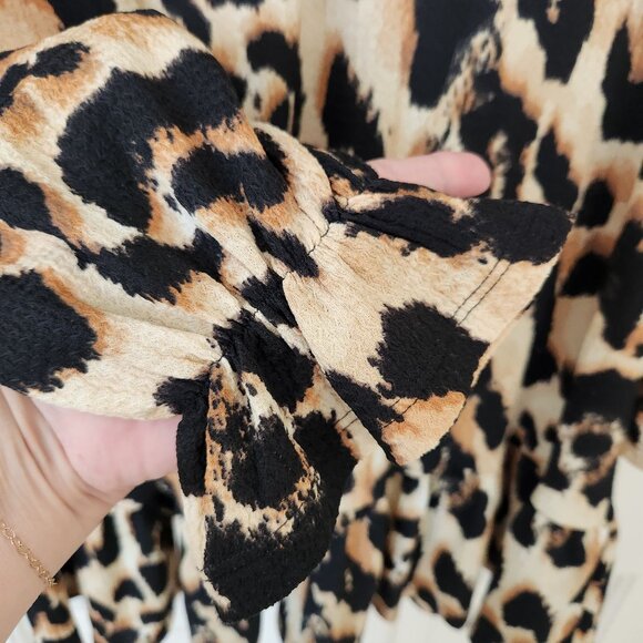 River Island Leopard Print V-Neck Long Sleeve Babydoll Dress Flowy Sexy Size 10 - Picture 4 of 7